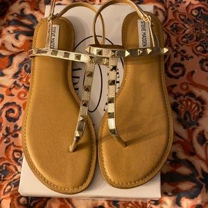Steve Madden Studded t strap sandals